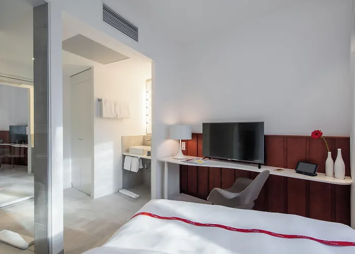 Ruby Marie By Ihg Отель